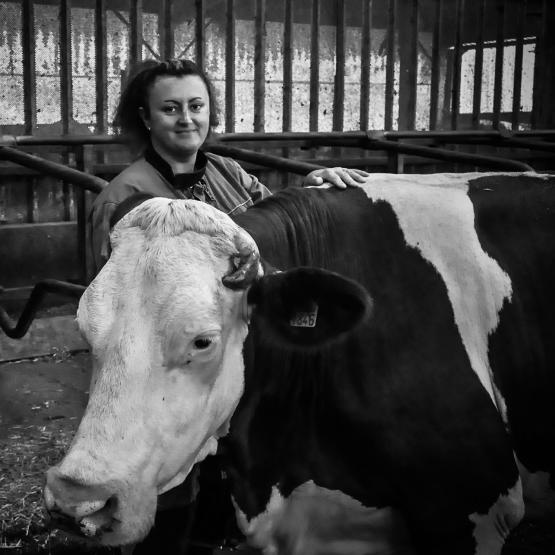 Une série de portraits d’agricultrices meusiennes sera présentée sur le village agricole, à l’initiative de la section des agricultrices FDSEA. Tous en noir et blanc. Photo : Johana Rogé.