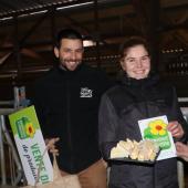 Anne Muller propose depuis quelques mois des fromages crémeux  réalisés sur sa ferme. Son compagnon, Alexandre Laflotte les vend  grâce à sa crémerie ambulante.
