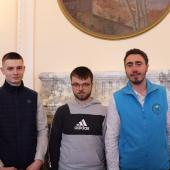 Emilien Richier, Kilian Vendemini et Loïc Didot, étudiants à l’EPL Agro ont été reçu dans les salons de la préfecture. Photo : A.J.