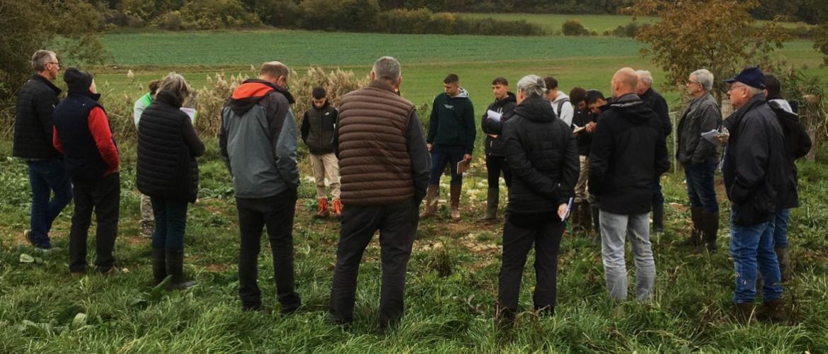 Une vingtaine de personnes ont participé à la journée gestion des cours d’eau organisée à Fontaines-Saint-Clair. Une vingtaine de personnes ont participé à la journée gestion des cours d’eau organisée à Fontaines-Saint-Clair.