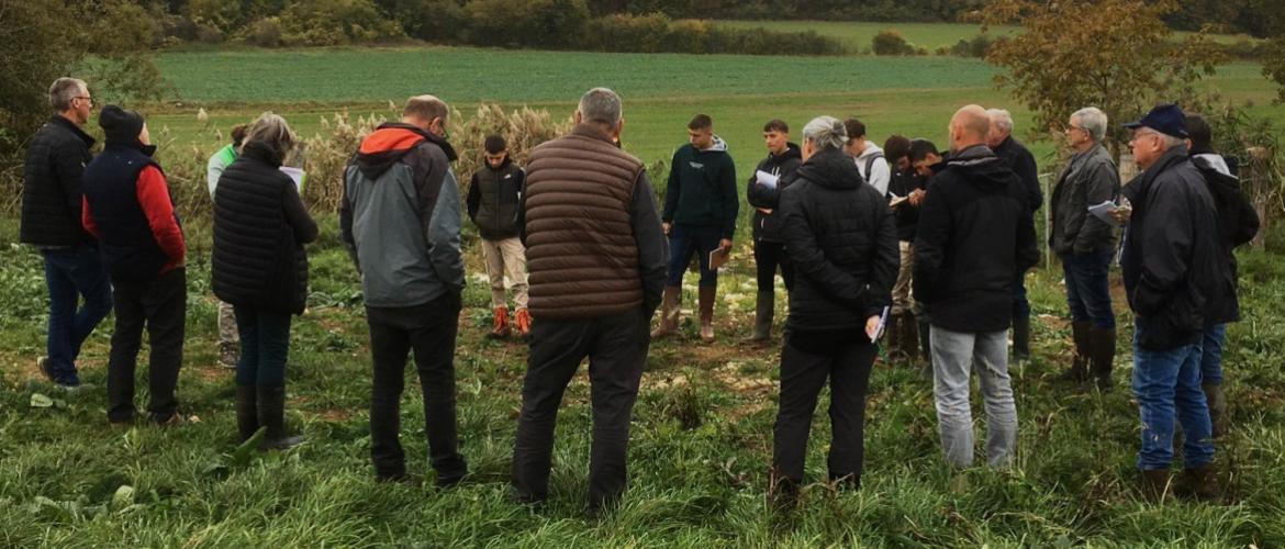 Une vingtaine de personnes ont participé à la journée gestion des  cours d’eau organisée à Fontaines-Saint-Clair.