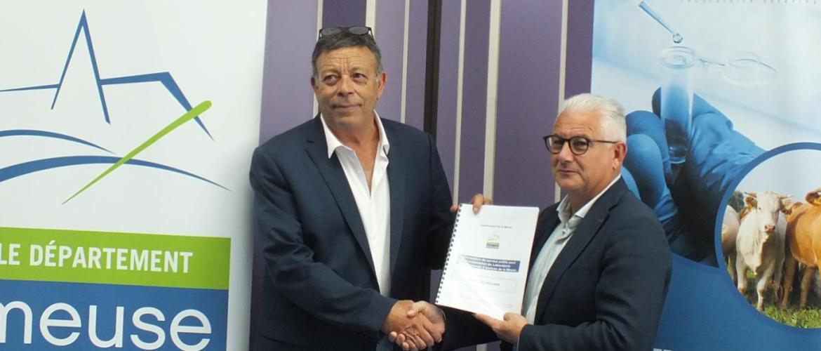 Éric Sellal et Jean-Philippe Vautrin, ont renouvelé le contrat de délégation de service public du laboratoire départemental d’analyses. Éric Sellal et Jean-Philippe Vautrin, ont renouvelé le contrat de délégation de service public du laboratoire départemental d’analyses.