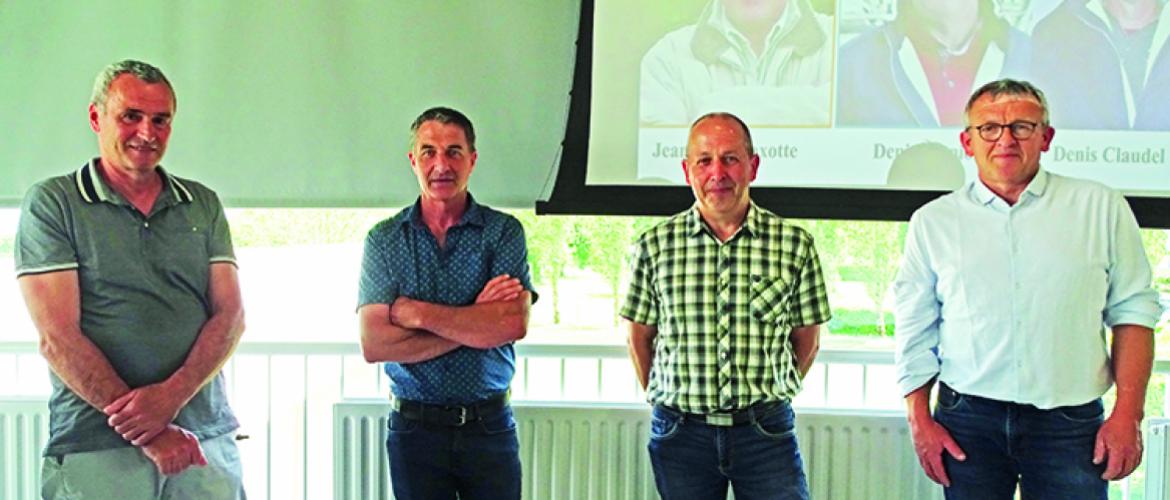 Denis Claudel, Pierre Vallance et Denis Moniot, salués par Jean-Philippe Duval. Photo : J.-L. M.